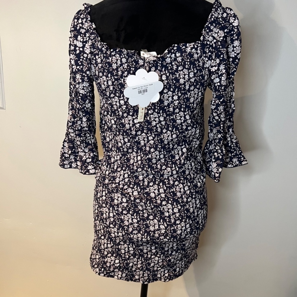 Blush J dress NWT size L - Picture 2 of 5